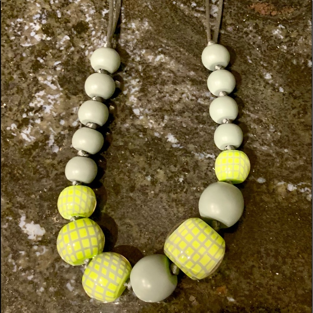Adjustable Zsiska Grey/green necklace